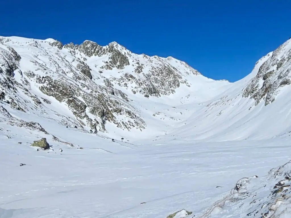 Ruta a l'estany del Port, Alt Pirineu